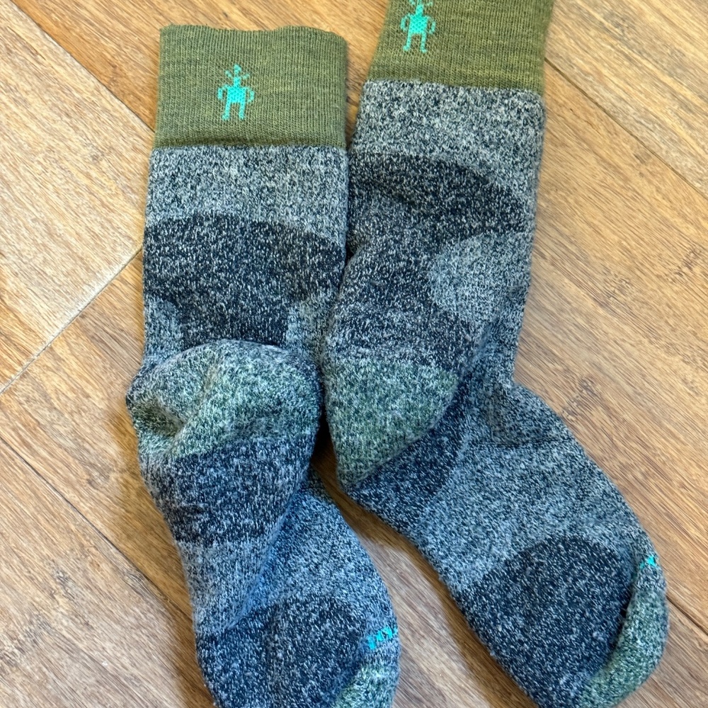 Smartwool Women Socks- Size M- Like New - Picture 4 of 7